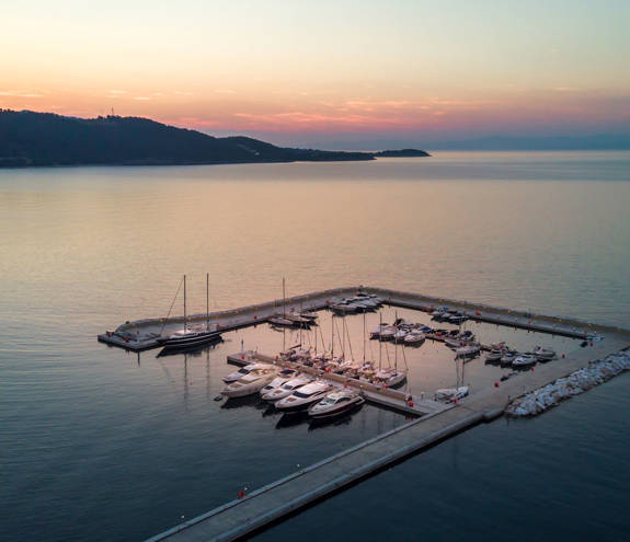 Miraggio Thermal Spa Resort marina at sunrise