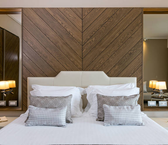 Family Garden View bed pillows