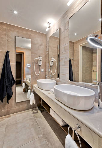 Family Garden View bathroom sinks