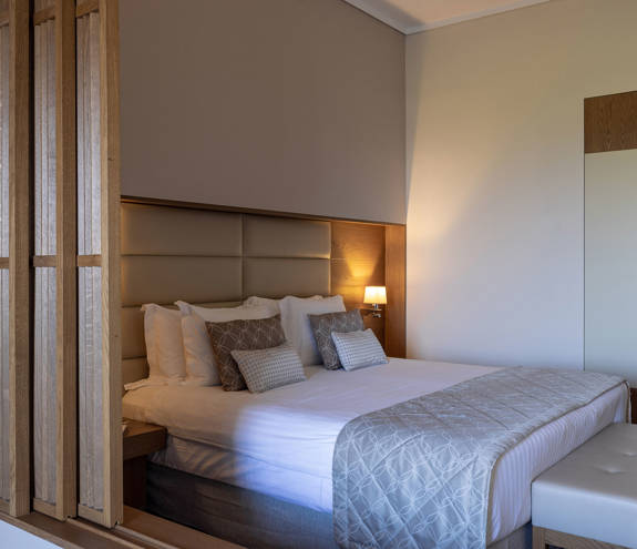 Family Garden View bed