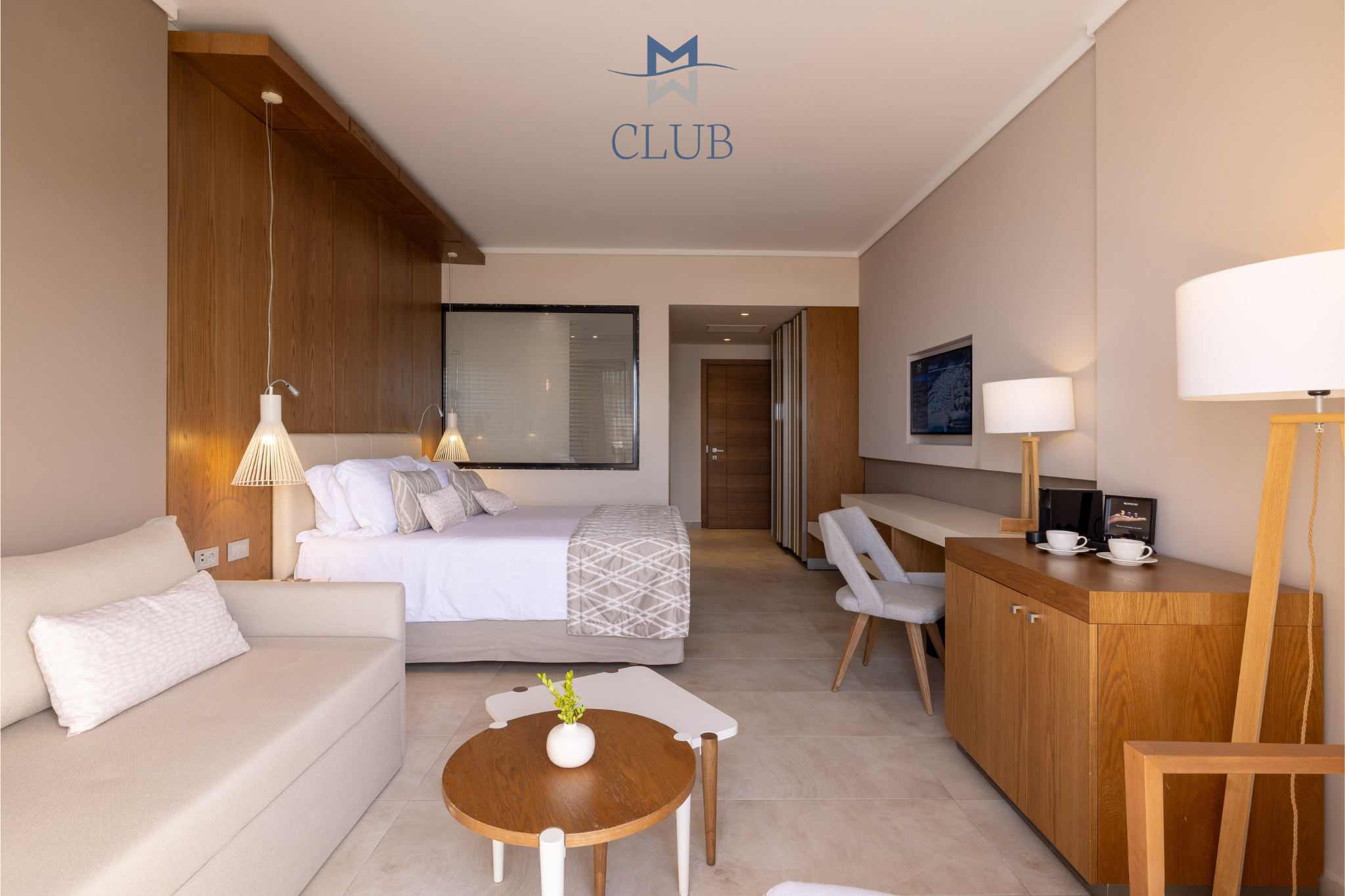 Club Pool Front Room 4