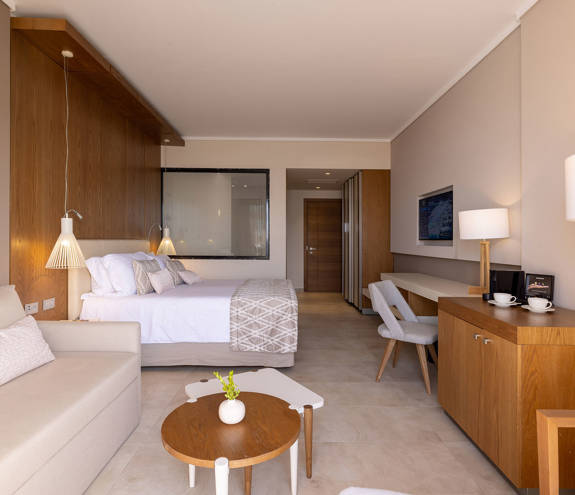 Deluxe Pool Front Room area and entrance