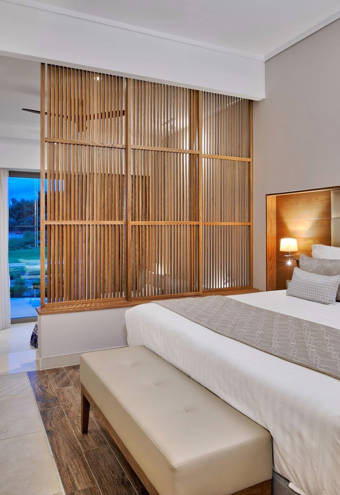 Family Garden View double bed and blinds