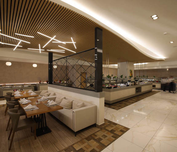 Kritamo restaurant interior with wooden details and cozy atmosphere