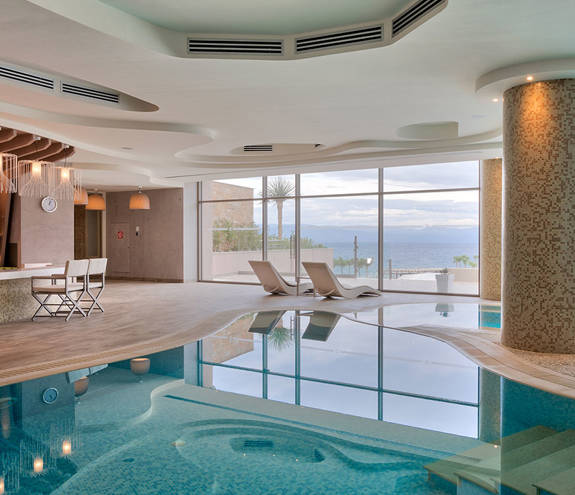 Myrthia Thermal Spa pool