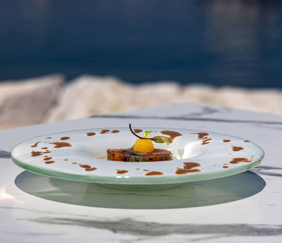 Toroneo Restaurant gourmet dish decoration