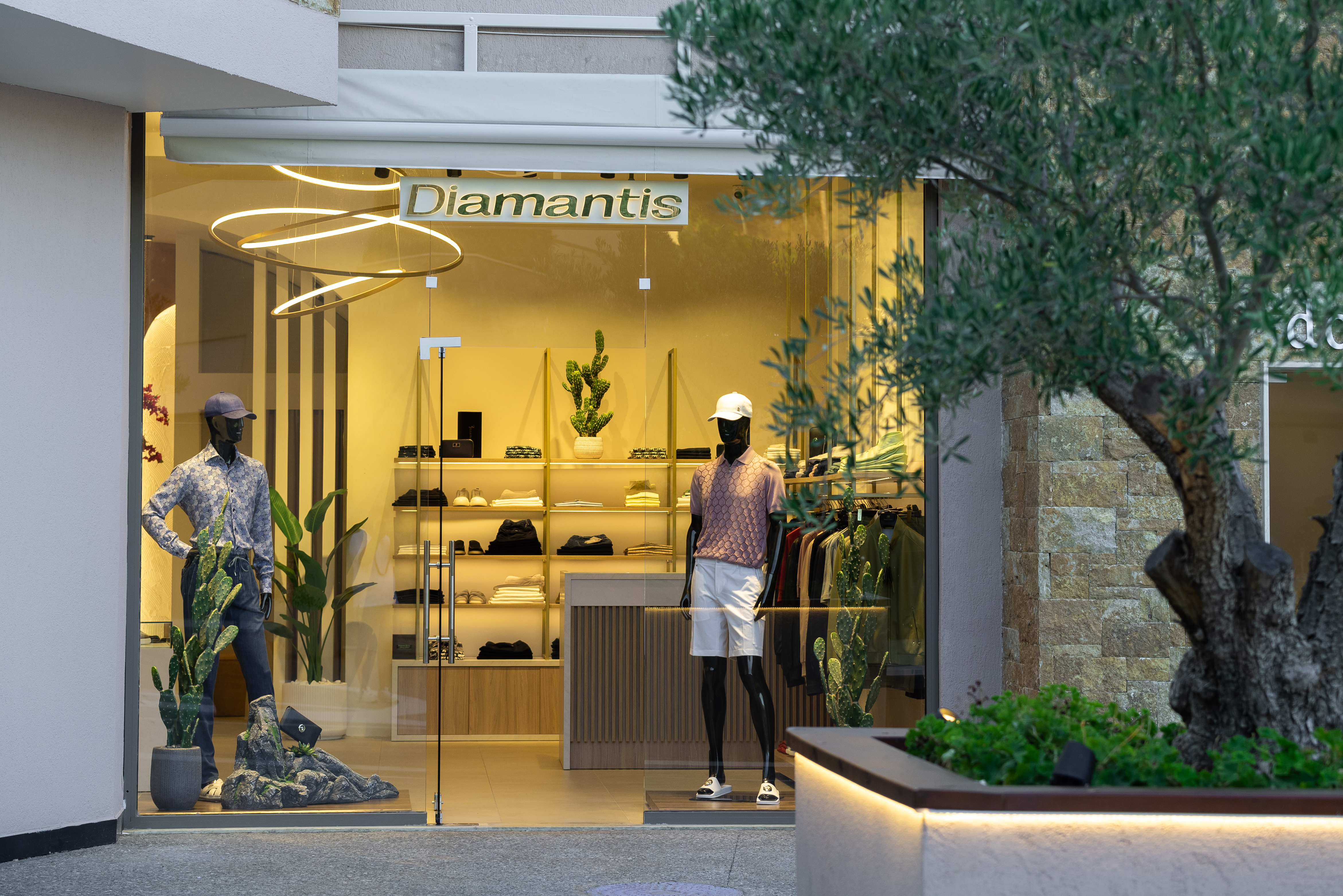 Diamantis boutique exterior showcasing elegant men's fashion and accessories