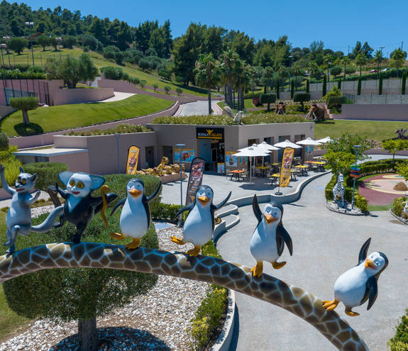 Miraggio Kids Planet entrance penguins