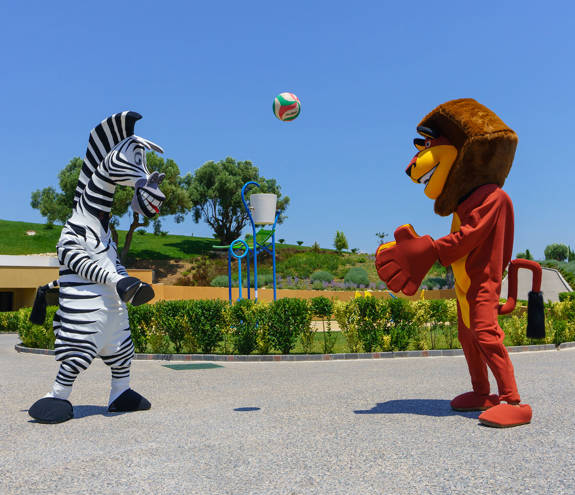 Miraggio Kids Planet zebra and lion Disney characters statue